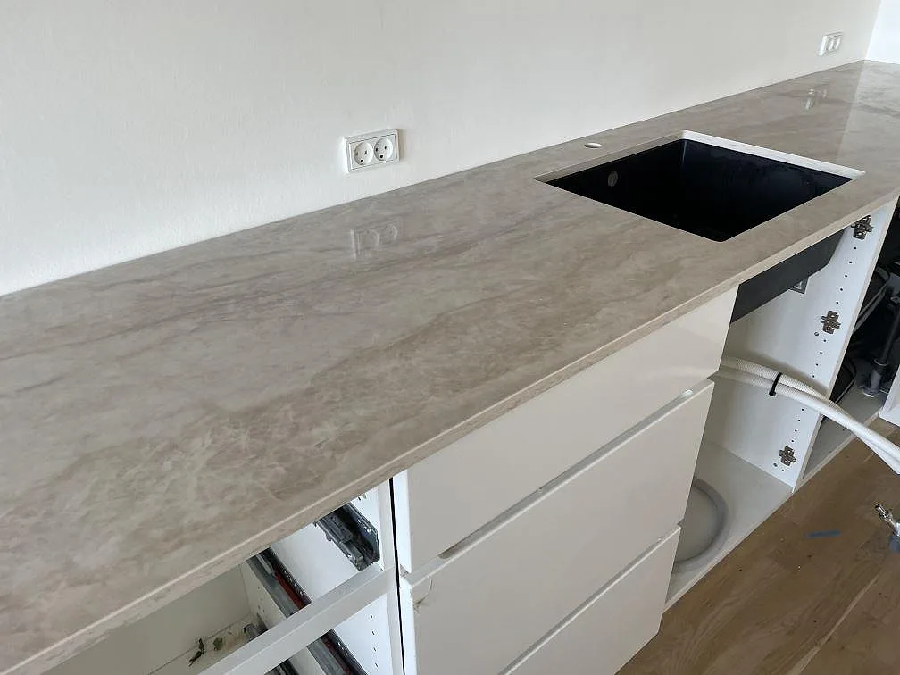 Køkkenbordplade i Dekton Arga, Frederiksberg – billede 3