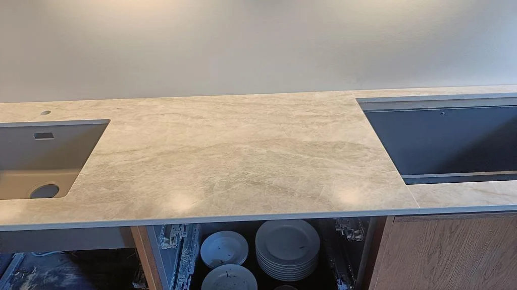 Køkkenbordplade i Dekton Arga, Frederiksberg – billede 4