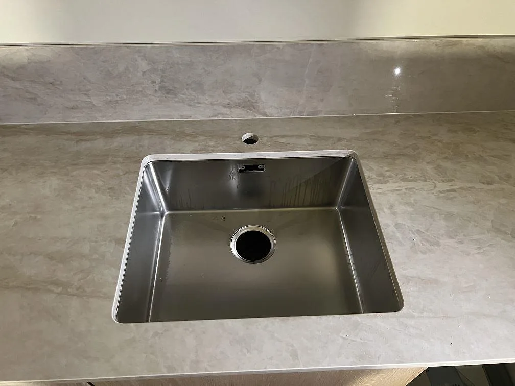 Køkkenbordplade i Dekton Arga, Gemla – billede 2