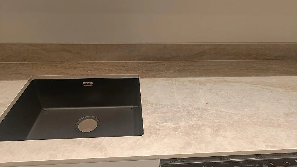 Køkkenbordplade i Dekton Arga, Göteborg – billede 4