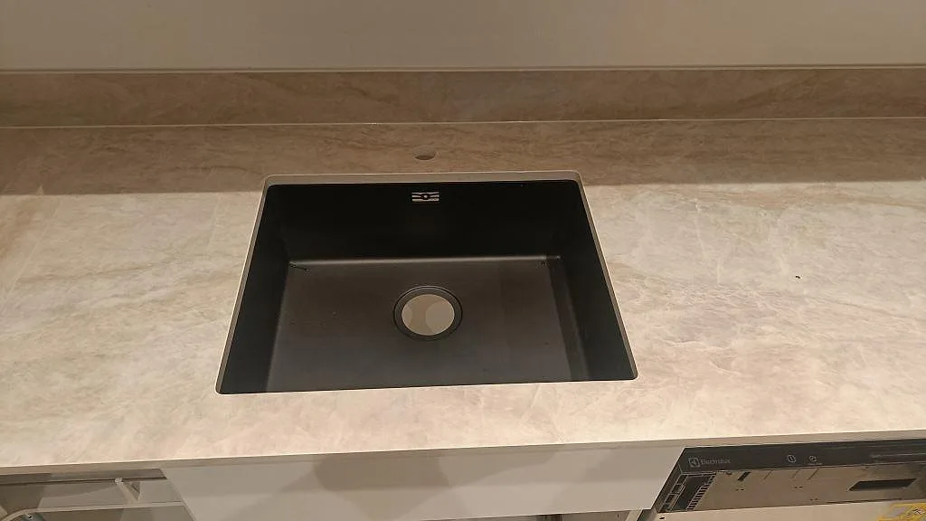 Køkkenbordplade i Dekton Arga, Göteborg – billede 3