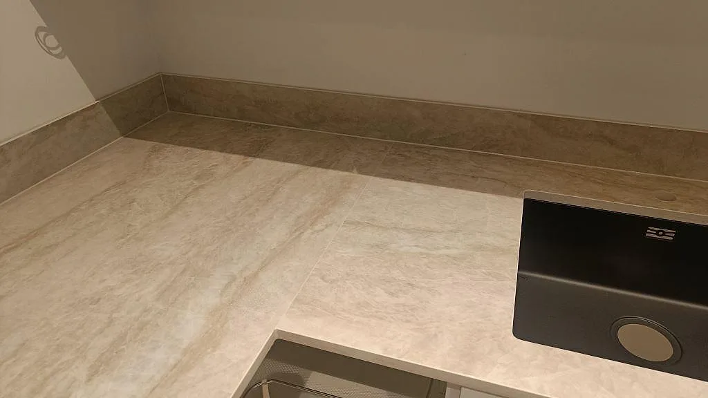 Køkkenbordplade i Dekton Arga, Göteborg – billede 6