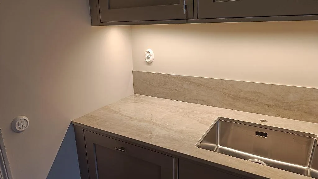 Køkkenbordplade i Dekton Arga, Göteborg – billede 4