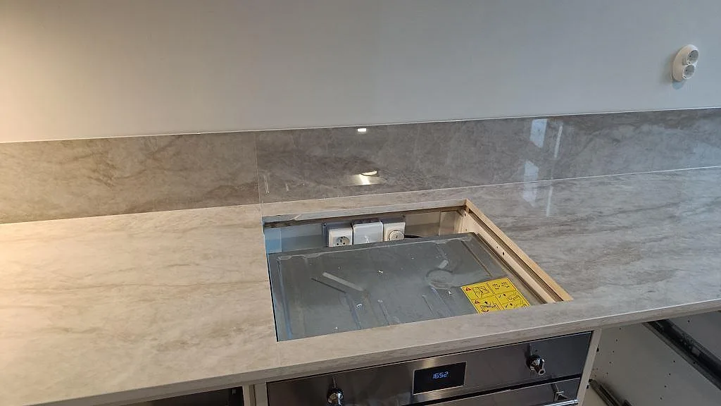 Køkkenbordplade i Dekton Arga, Göteborg – billede 3