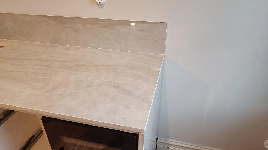 Køkkenbordplade i Dekton Arga, Göteborg – billede 7