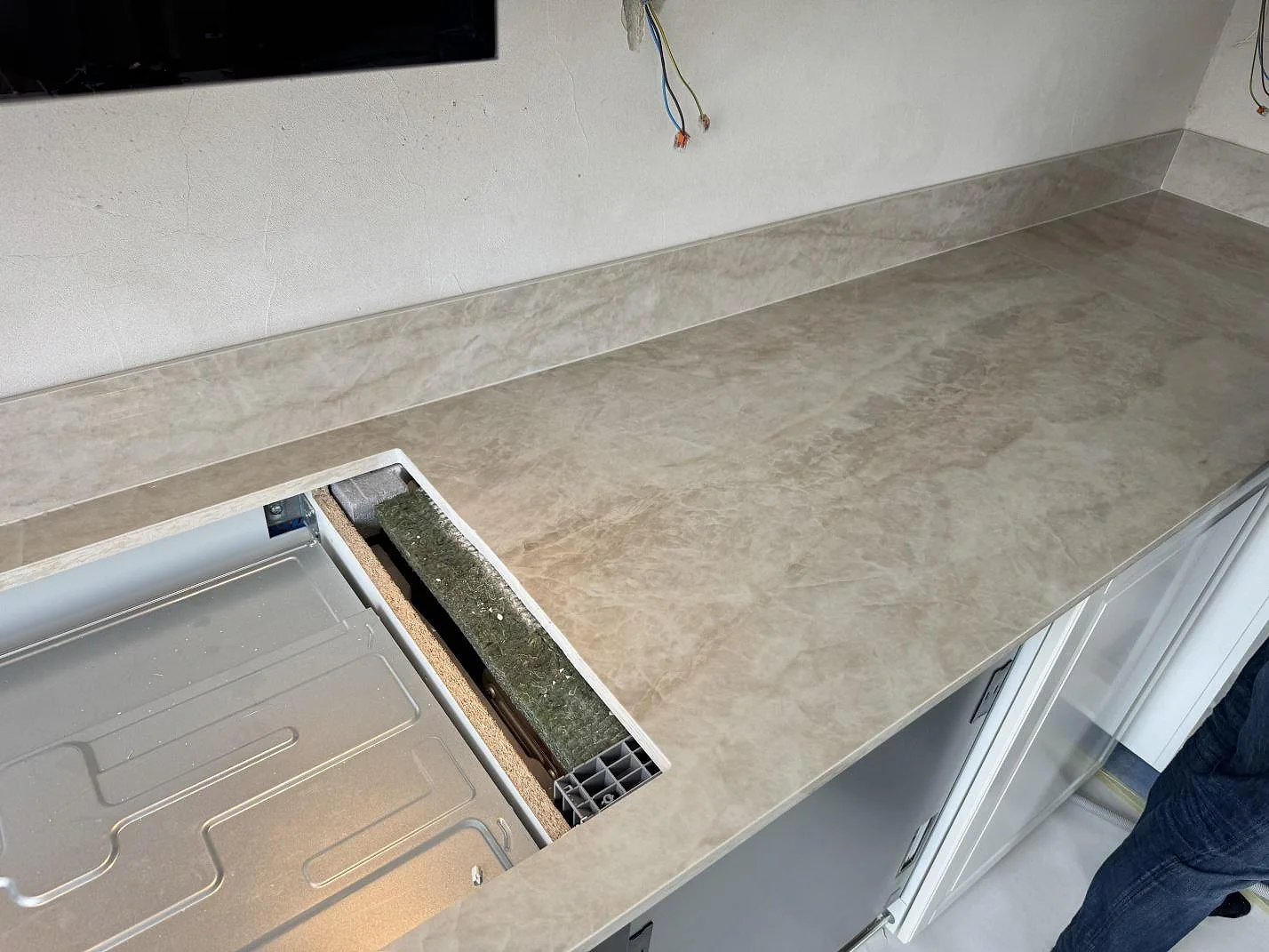 Køkkenbordplade i Dekton Arga, Göteborg – billede 3