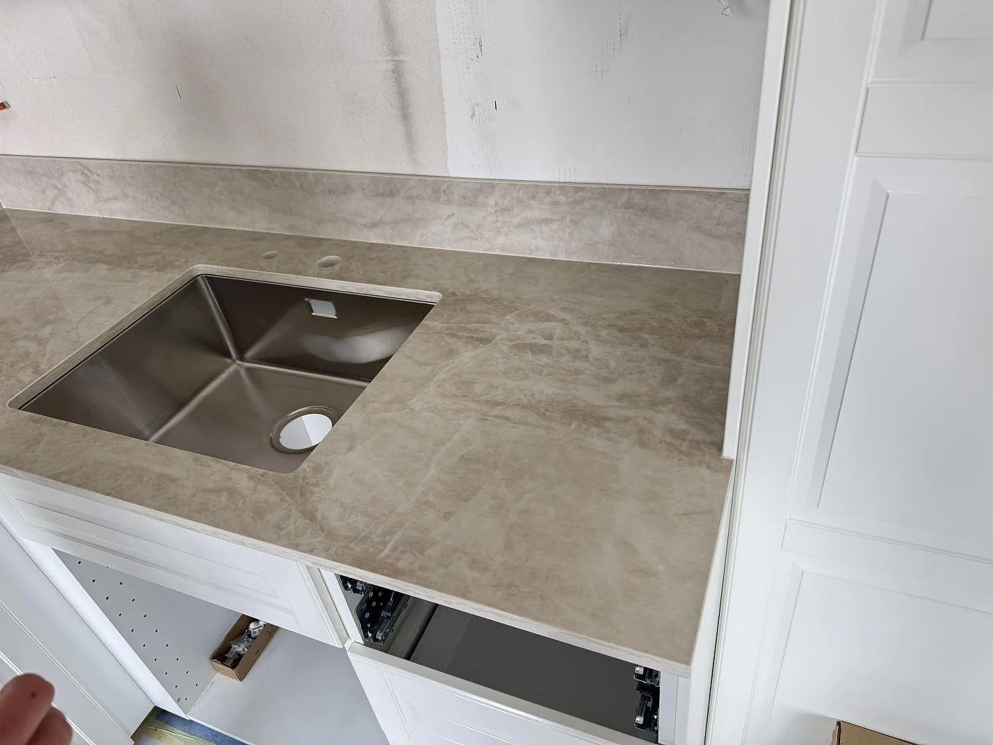 Køkkenbordplade i Dekton Arga, Göteborg – billede 4