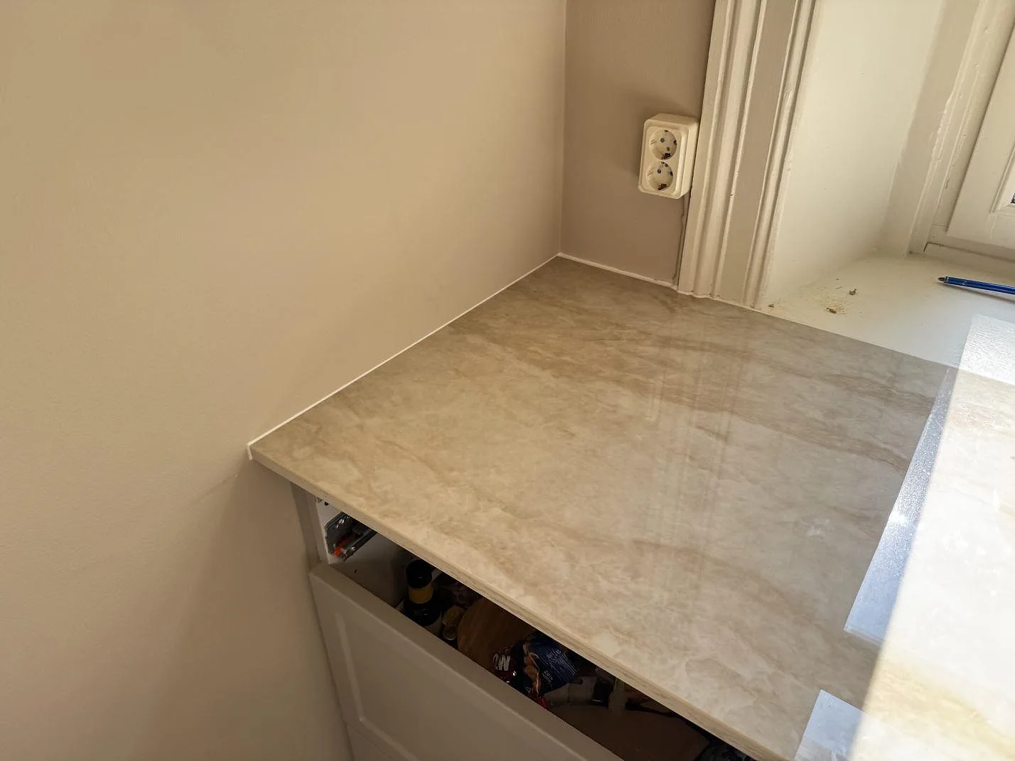 Køkkenbordplade i Dekton Arga, Göteborg – billede 8