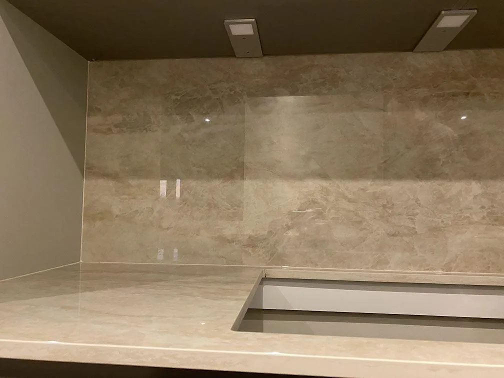 Køkkenbordplade i Dekton Arga, Greve – billede 2