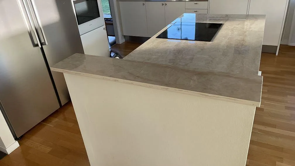 Køkkenbordplade i Dekton Arga, Hasslö – billede 3