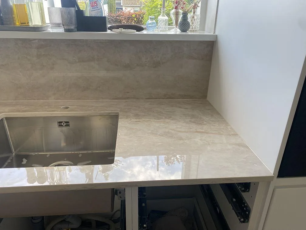 Køkkenbordplade i Dekton Arga, Hillerød – billede 3