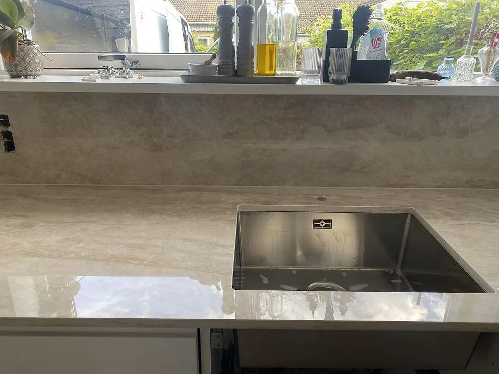 Køkkenbordplade i Dekton Arga, Hillerød – billede 2