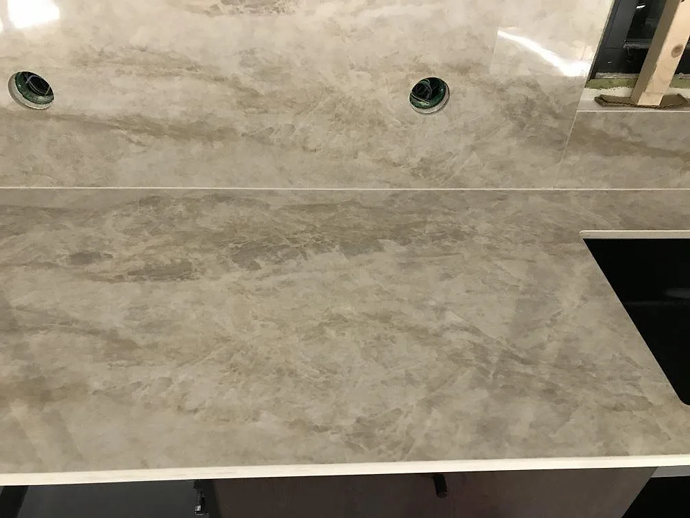 Køkkenbordplade i Dekton Arga, Höllviken – billede 2