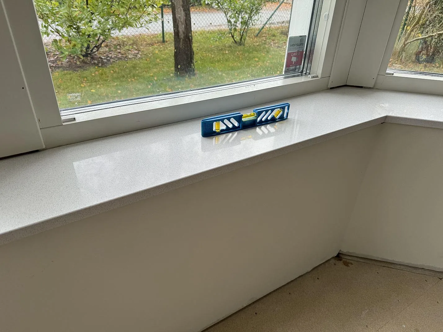 Vindueskarme i Dekton Arga, Höllviken