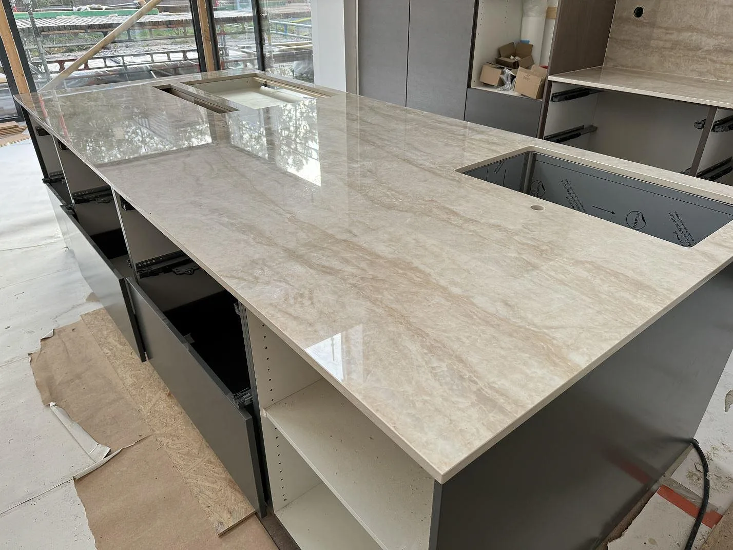 Køkkenbordplade i Dekton Arga, Höllviken – billede 4