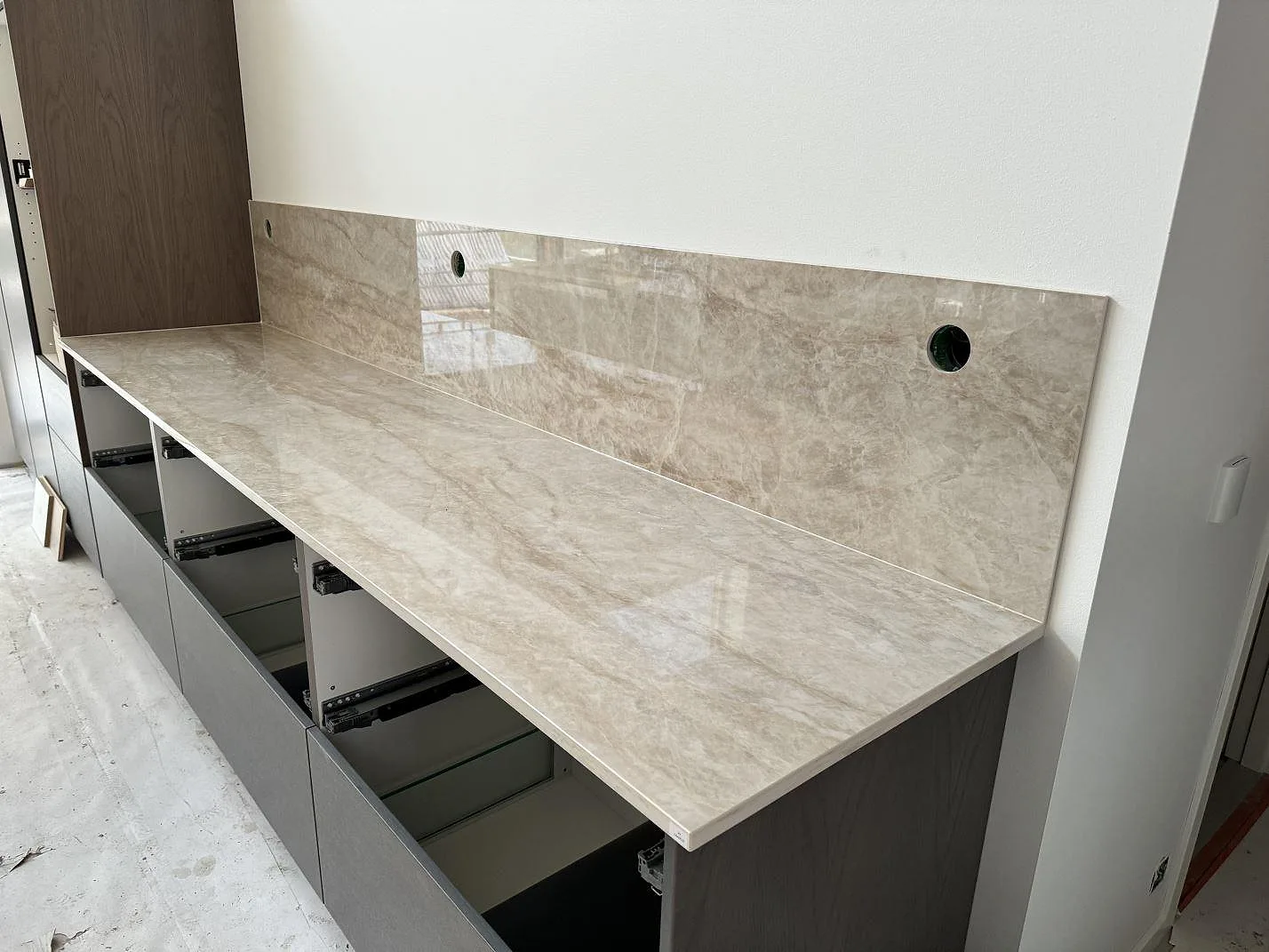 Køkkenbordplade i Dekton Arga, Höllviken – billede 3