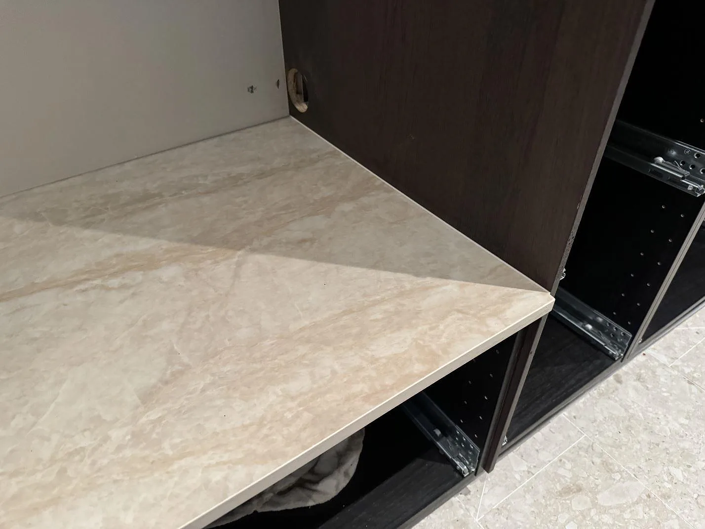 Køkkenbordplade i Dekton Arga, Höllviken – billede 6