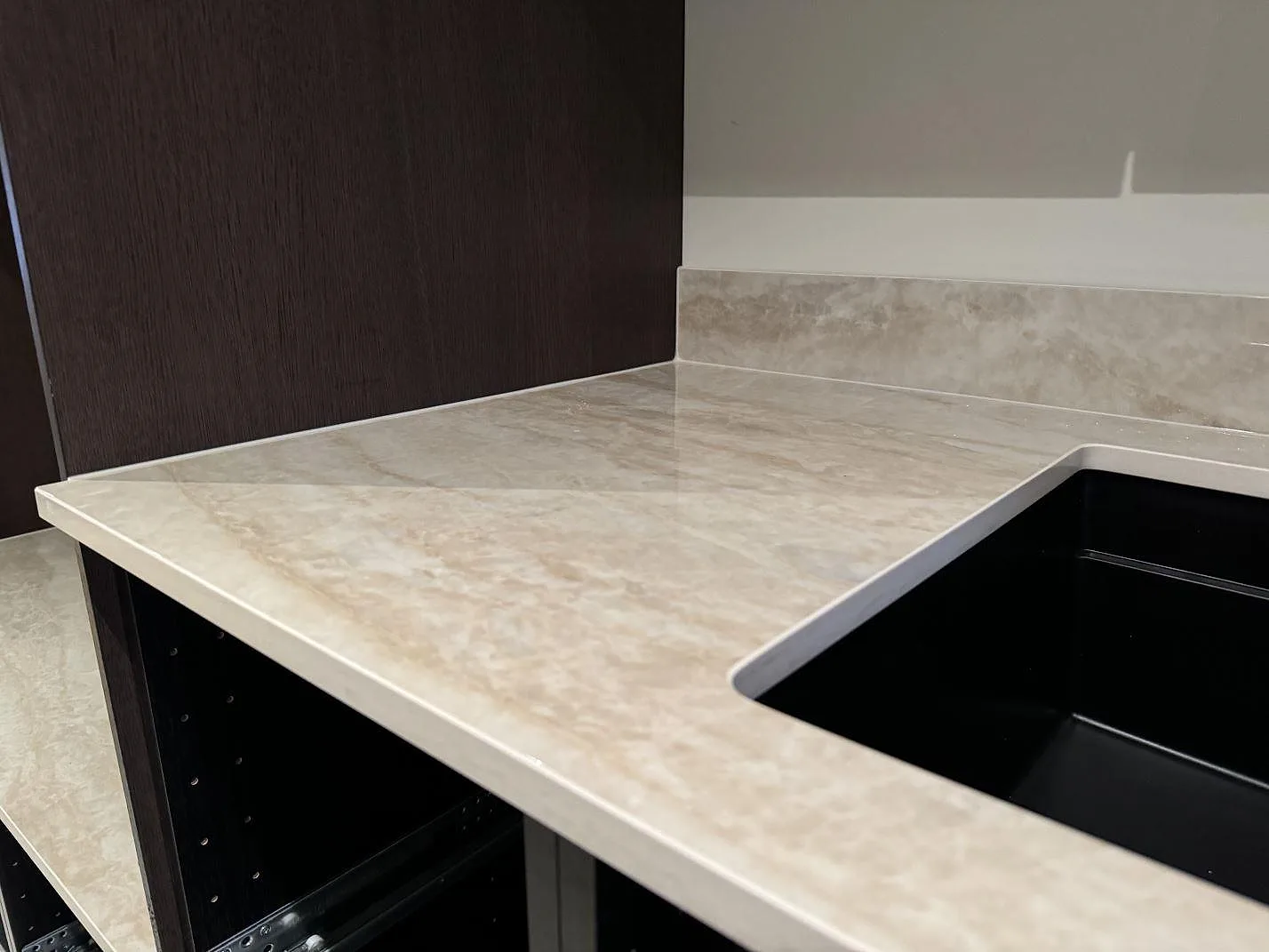 Køkkenbordplade i Dekton Arga, Höllviken – billede 3