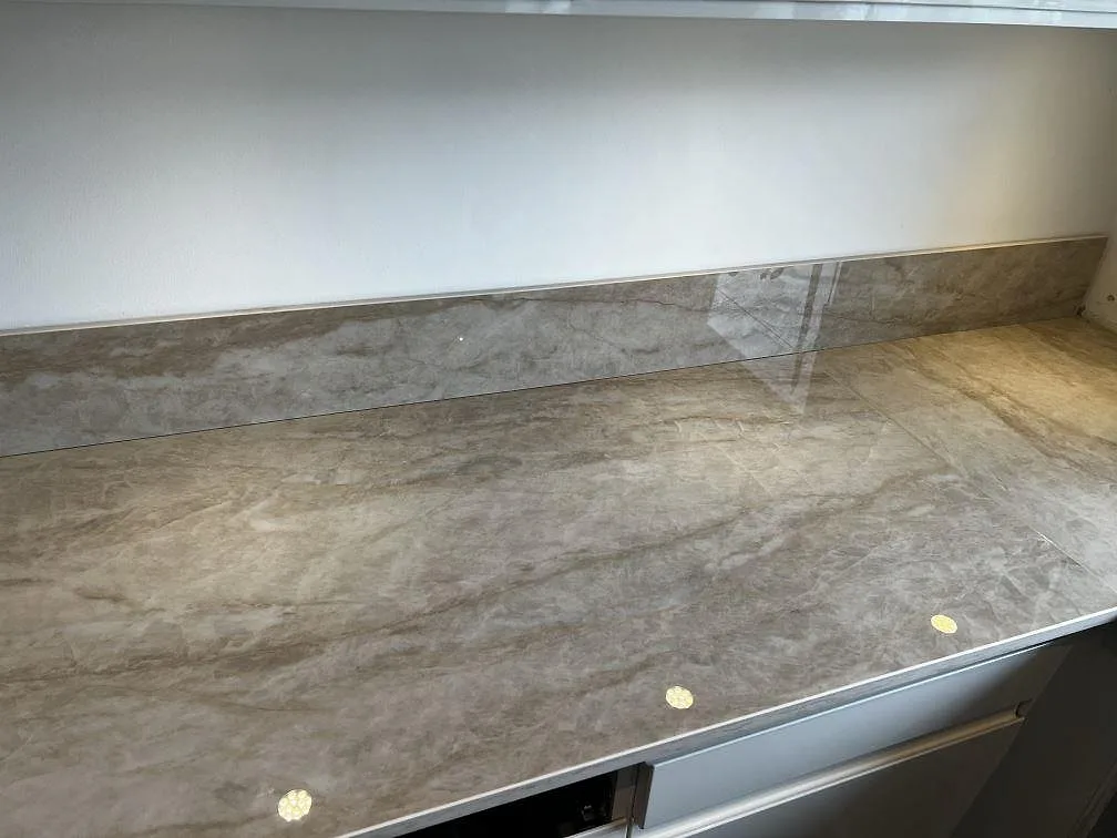 Køkkenbordplade i Dekton Arga, Hörby – billede 8