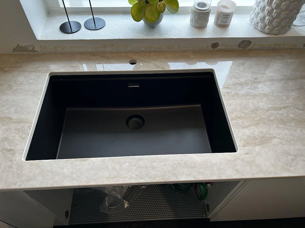 Køkkenbordplade i Dekton Arga, Hörby – billede 4