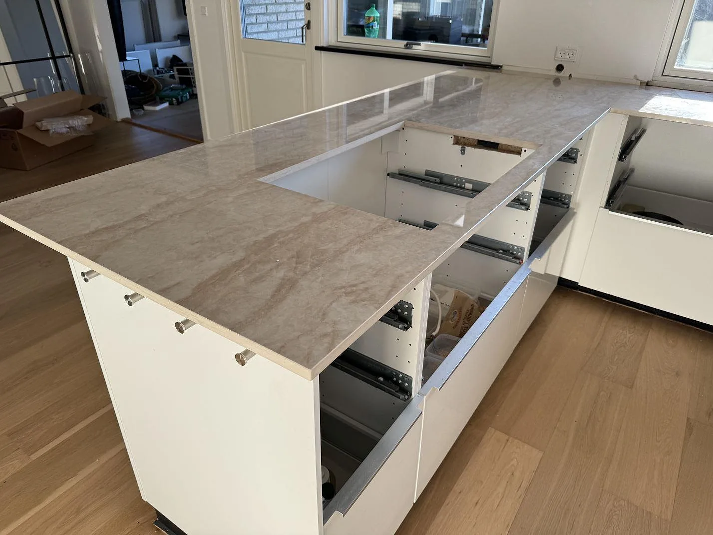 Køkkenbordplade i Dekton Arga, Hørsholm – billede 2