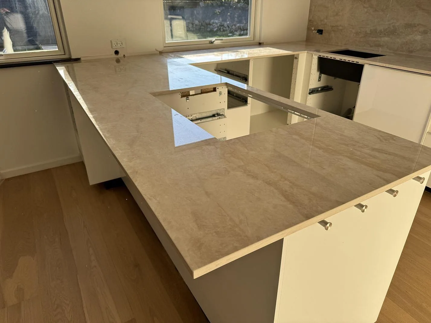 Køkkenbordplade i Dekton Arga, Hørsholm