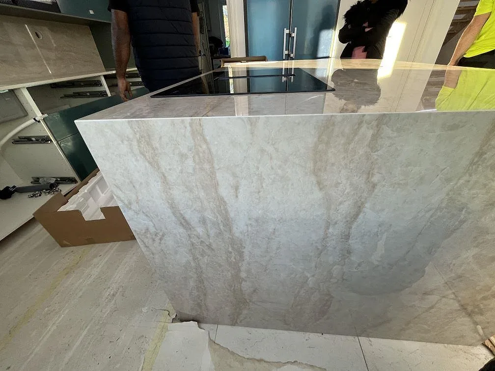 Køkkenbordplade i Dekton Arga, Huddinge – billede 2
