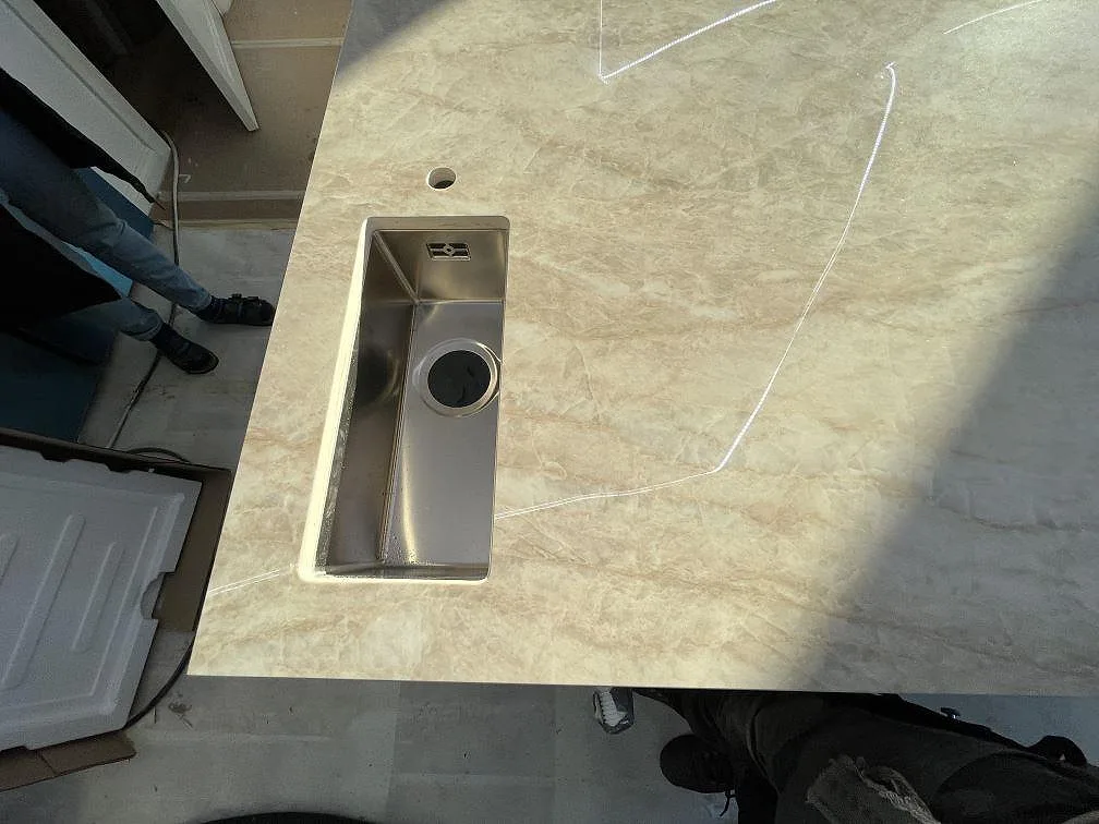 Køkkenbordplade i Dekton Arga, Huddinge – billede 3
