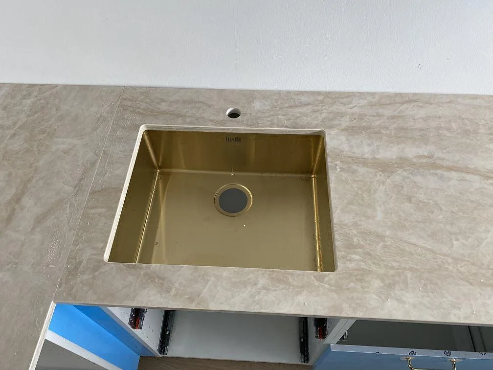 Køkkenbordplade i Dekton Arga, Hvidovre – billede 3