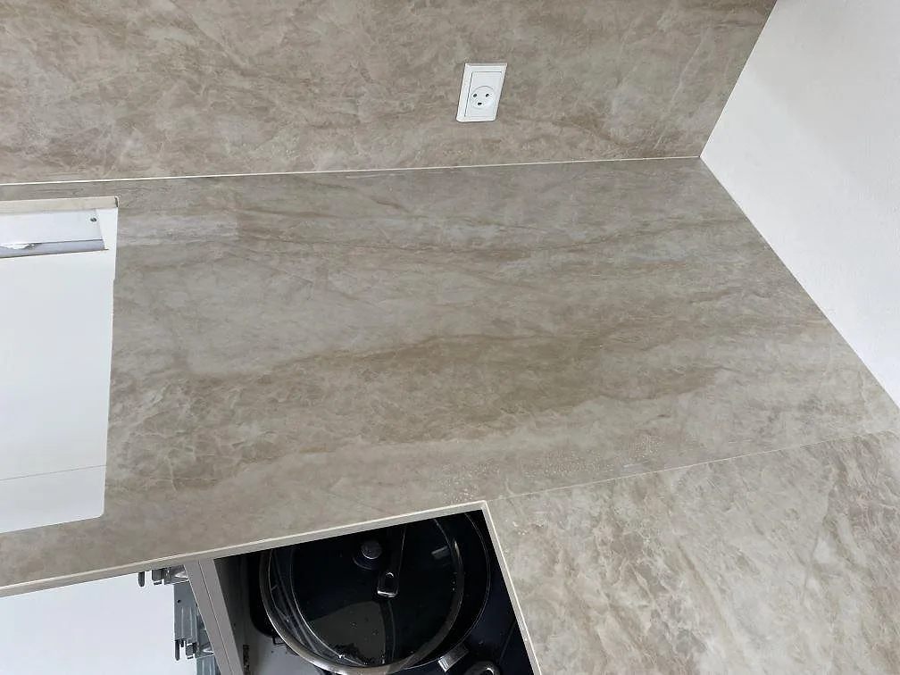 Køkkenbordplade i Dekton Arga, Hvidovre – billede 5