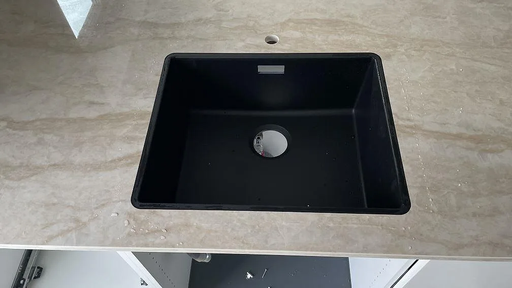 Køkkenbordplade i Dekton Arga, Hvidovre – billede 3