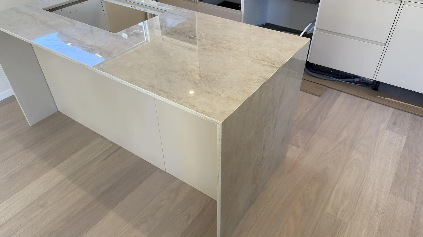 Køkkenbordplade i Dekton Arga, Järfälla – billede 2
