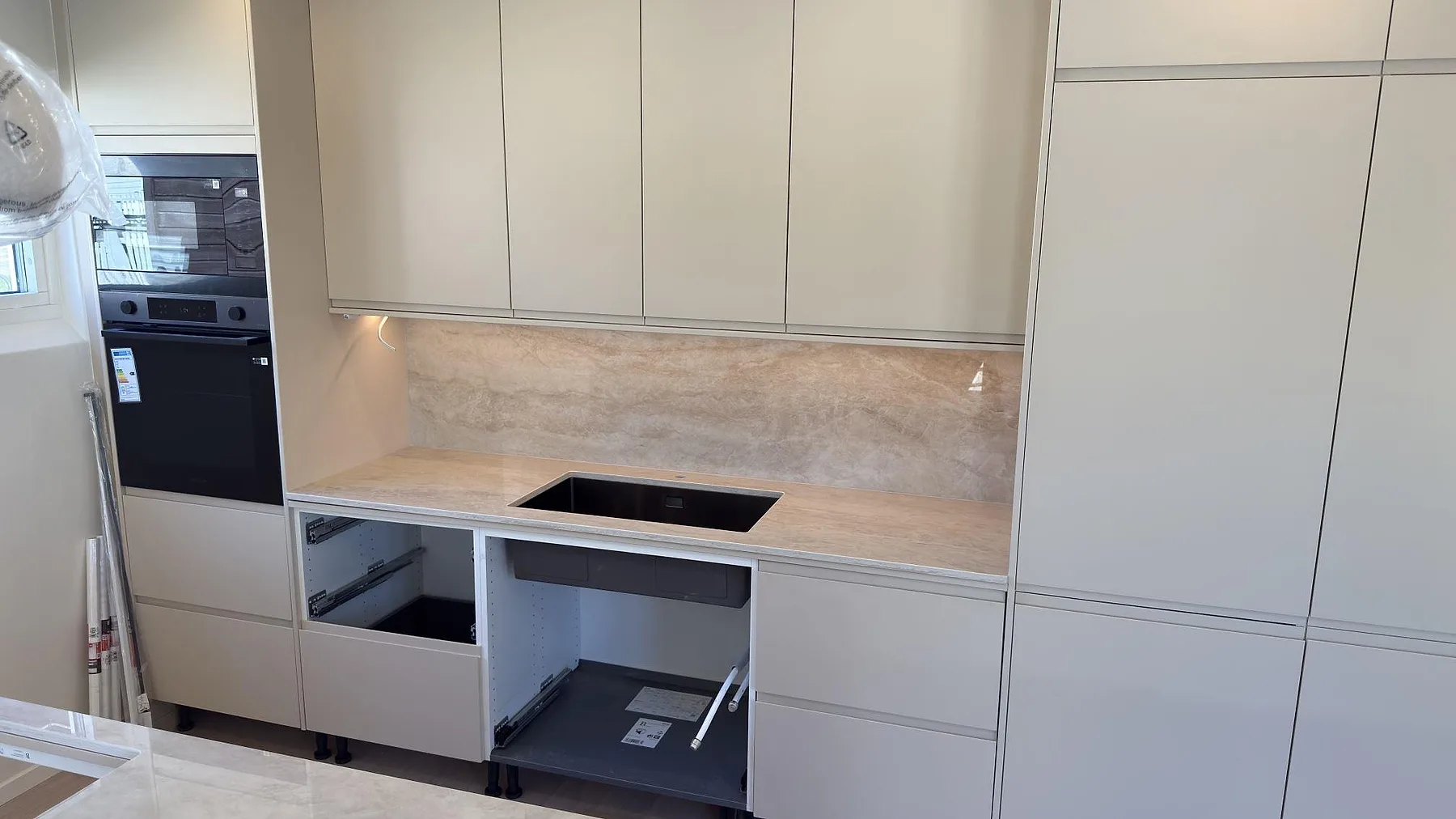 Køkkenbordplade i Dekton Arga, Järfälla – billede 3