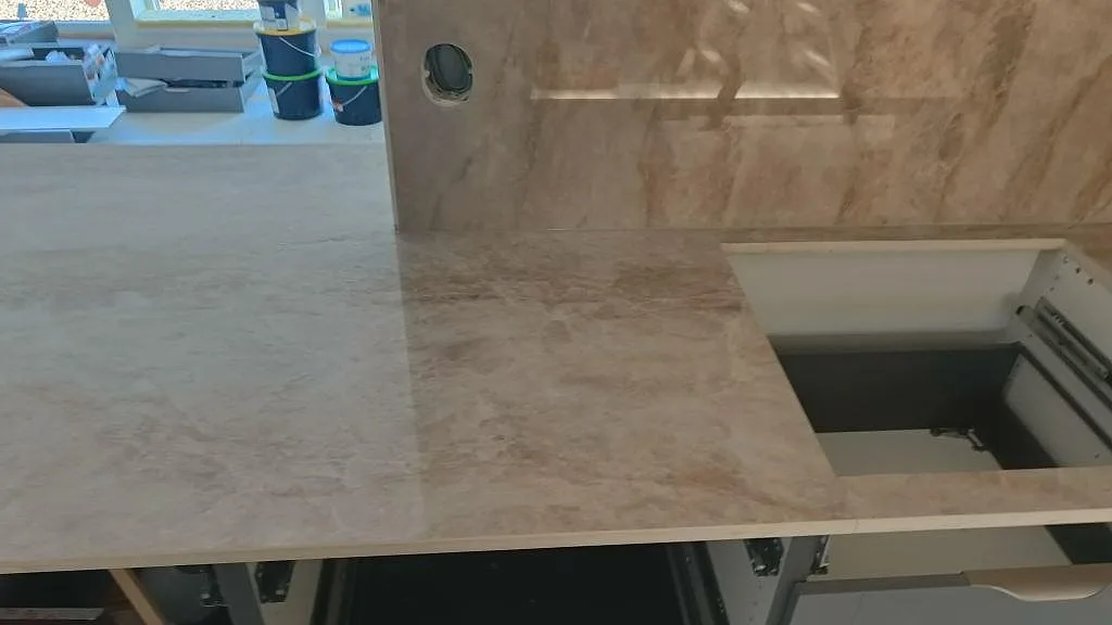 Køkkenbordplade i Dekton Arga, Kärna – billede 3