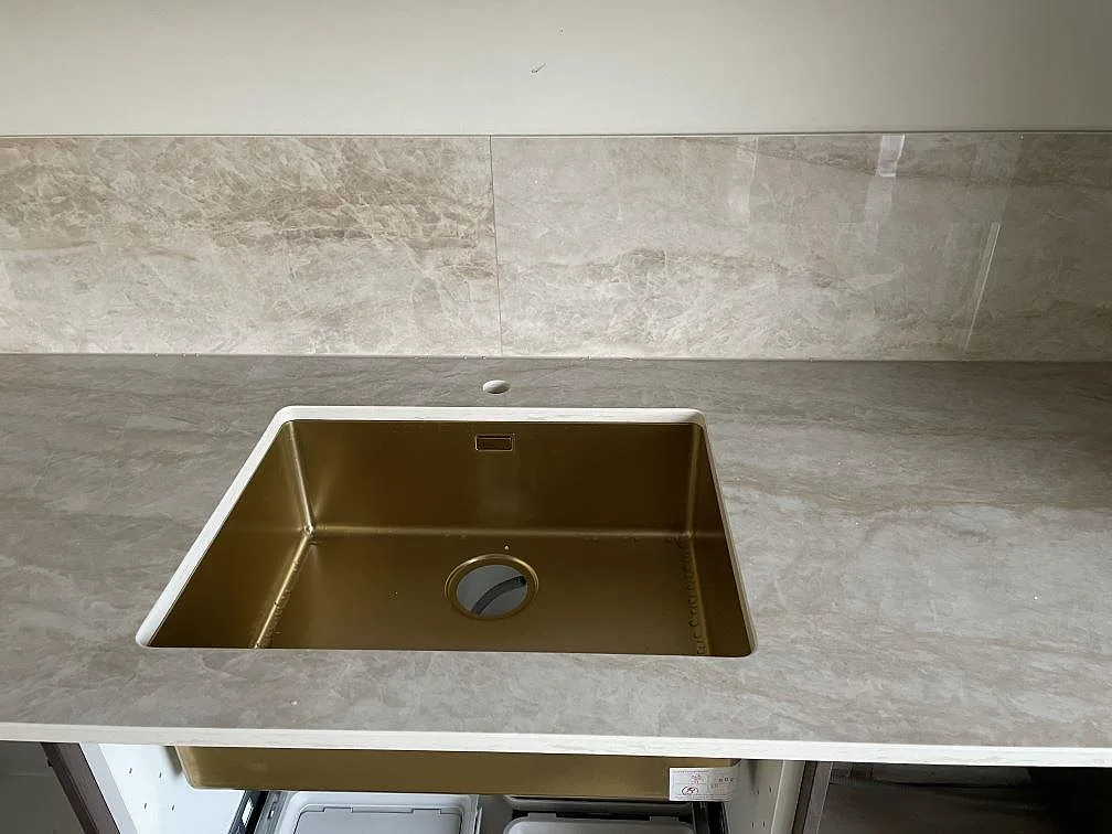 Køkkenbordplade i Dekton Arga, Karlshamn – billede 2