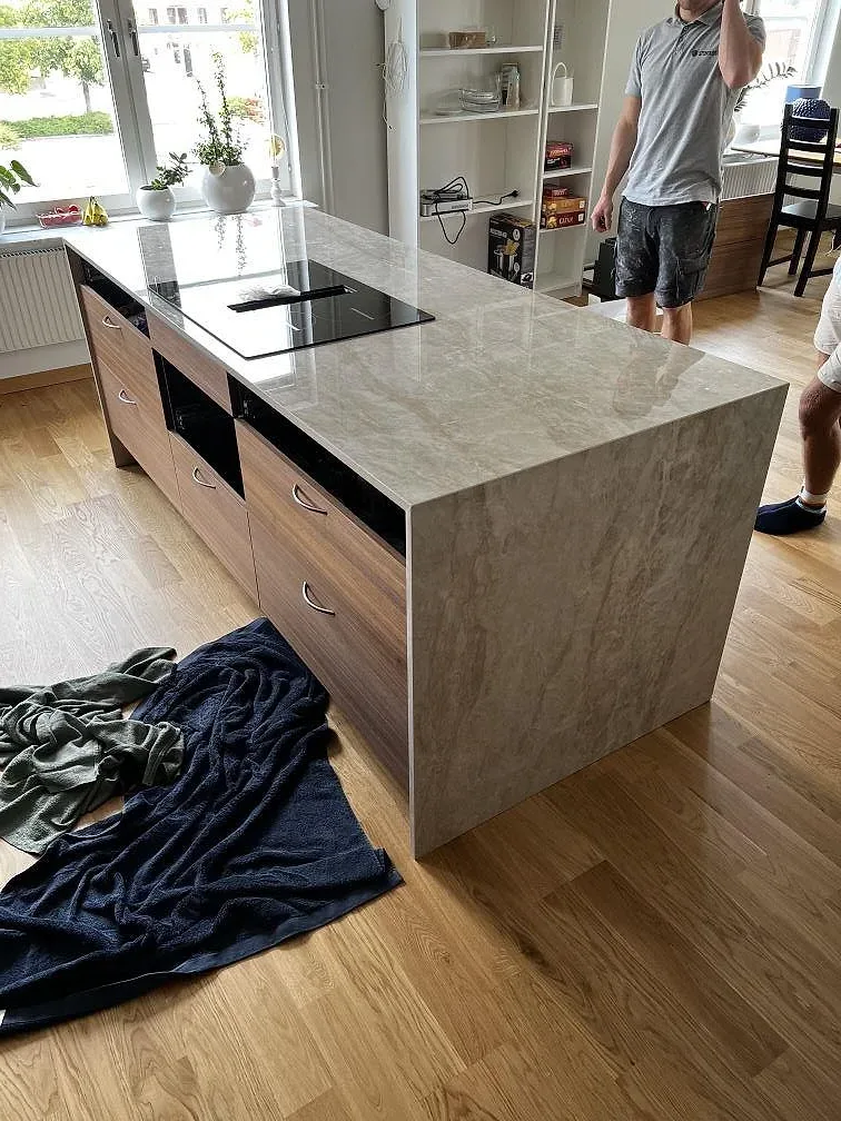 Køkkenbordplade i Dekton Arga, Karlskrona – billede 3