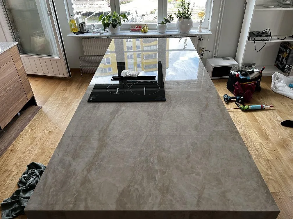Køkkenbordplade i Dekton Arga, Karlskrona – billede 2