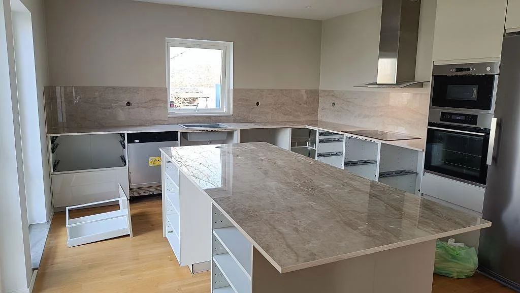 Køkkenbordplade i Dekton Arga, Klågerup