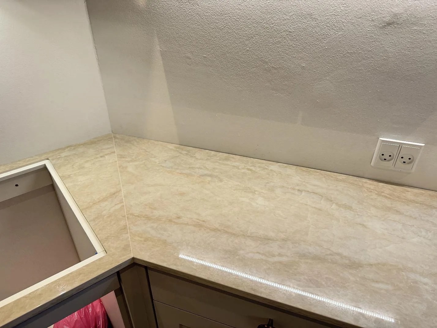 Køkkenbordplade i Dekton Arga, København N – billede 5