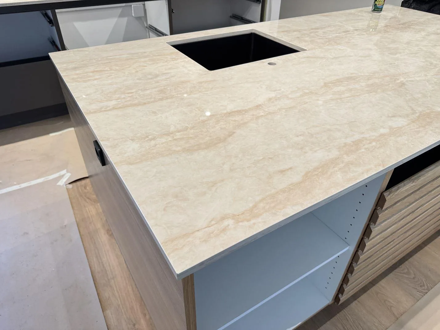 Køkkenbordplade i Dekton Arga, København S – billede 3