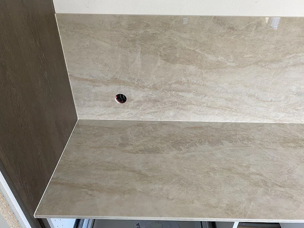 Køkkenbordplade i Dekton Arga, Kristianstad – billede 2