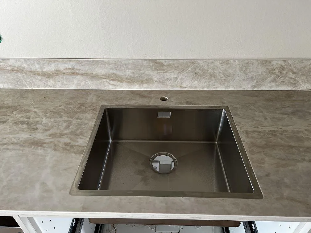 Køkkenbordplade i Dekton Arga, Lund – billede 3