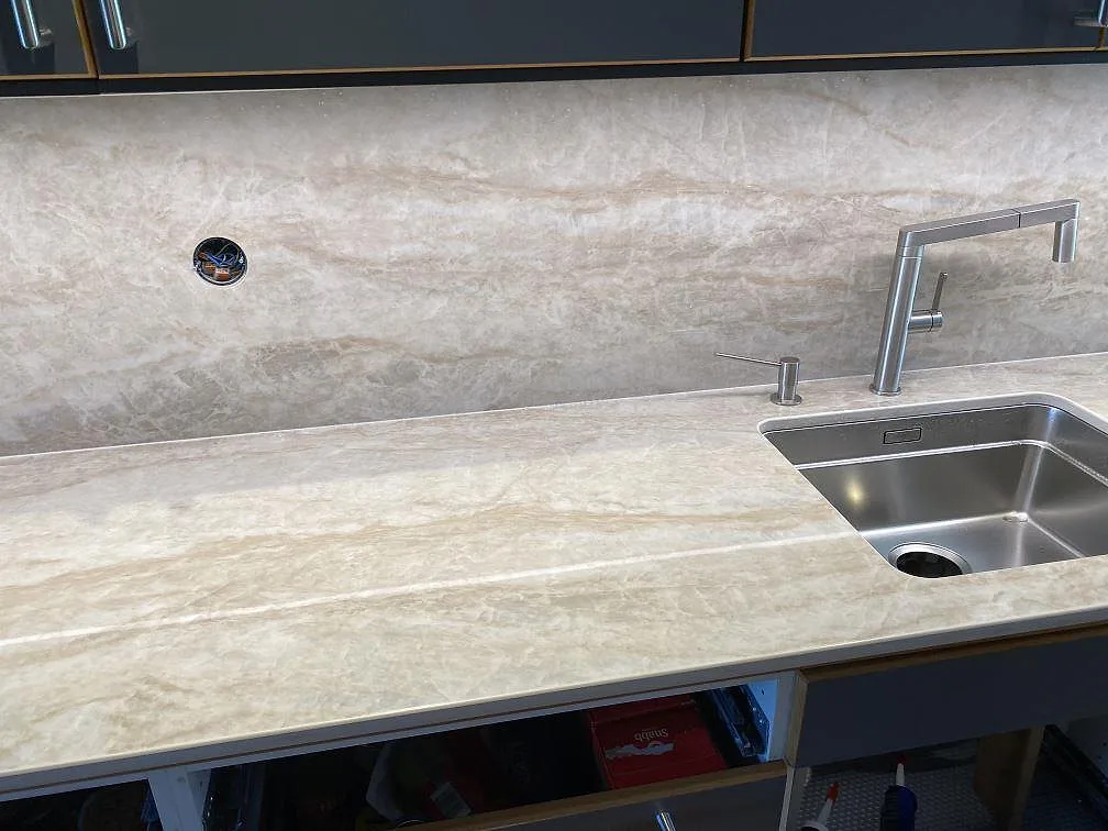 Køkkenbordplade i Dekton Arga, Malmö – billede 6