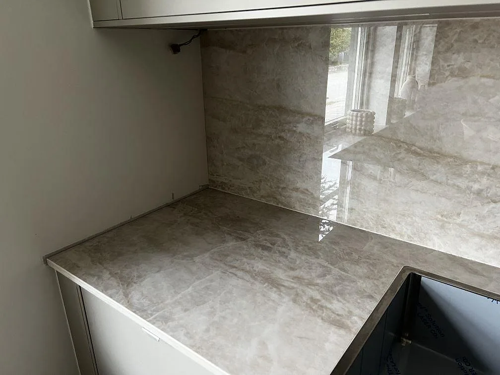 Køkkenbordplade i Dekton Arga, Malmö – billede 6