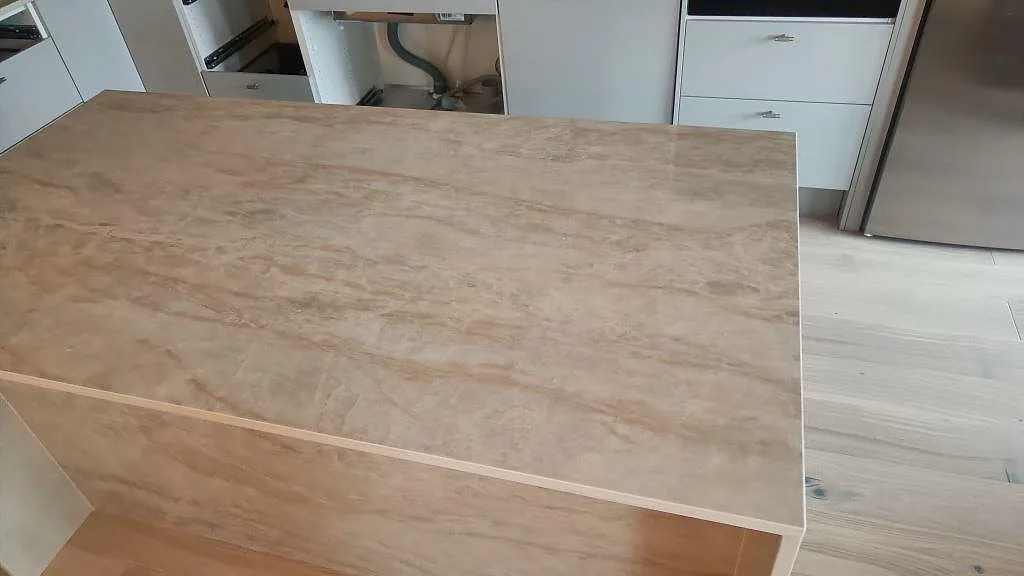 Køkkenbordplade i Dekton Arga, Malmö – billede 6