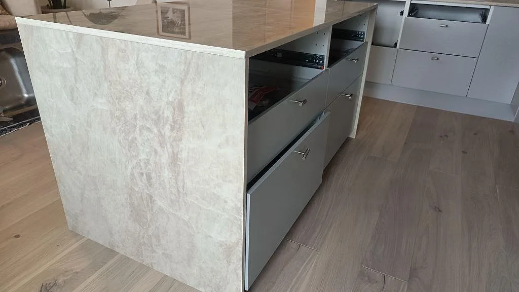 Køkkenbordplade i Dekton Arga, Malmö – billede 3