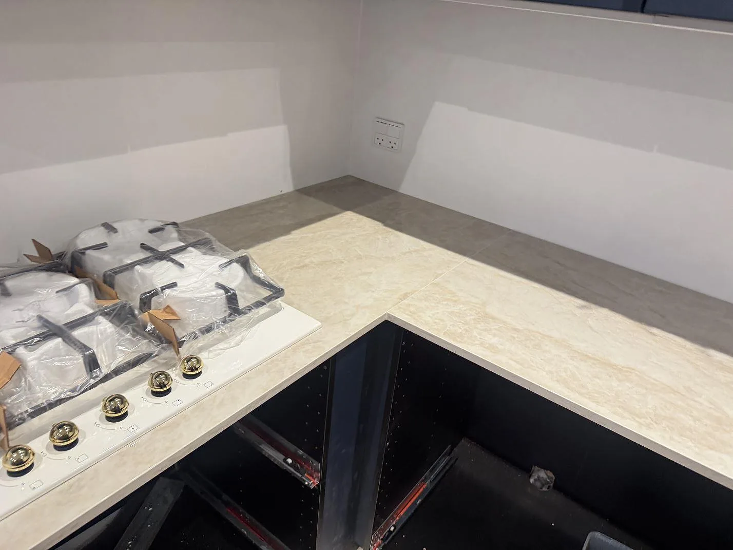 Køkkenbordplade i Dekton Arga, Marstal – billede 4