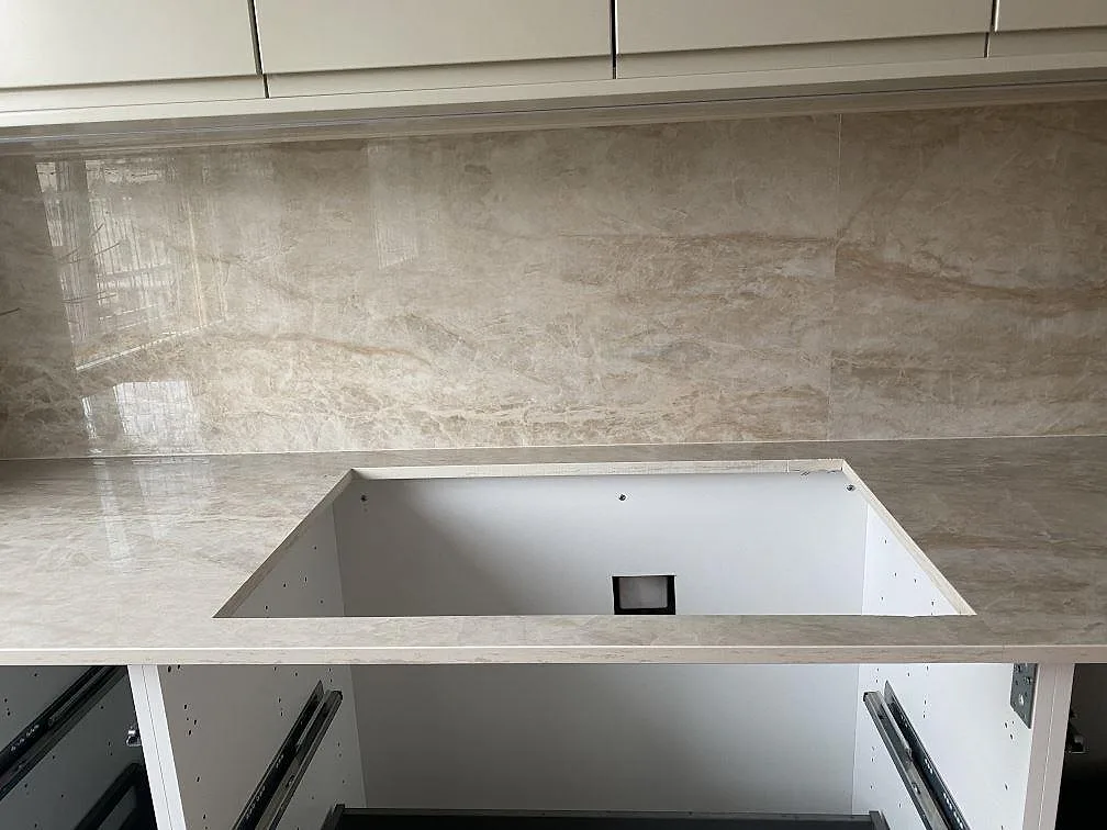 Køkkenbordplade i Dekton Arga, Mölndal – billede 4