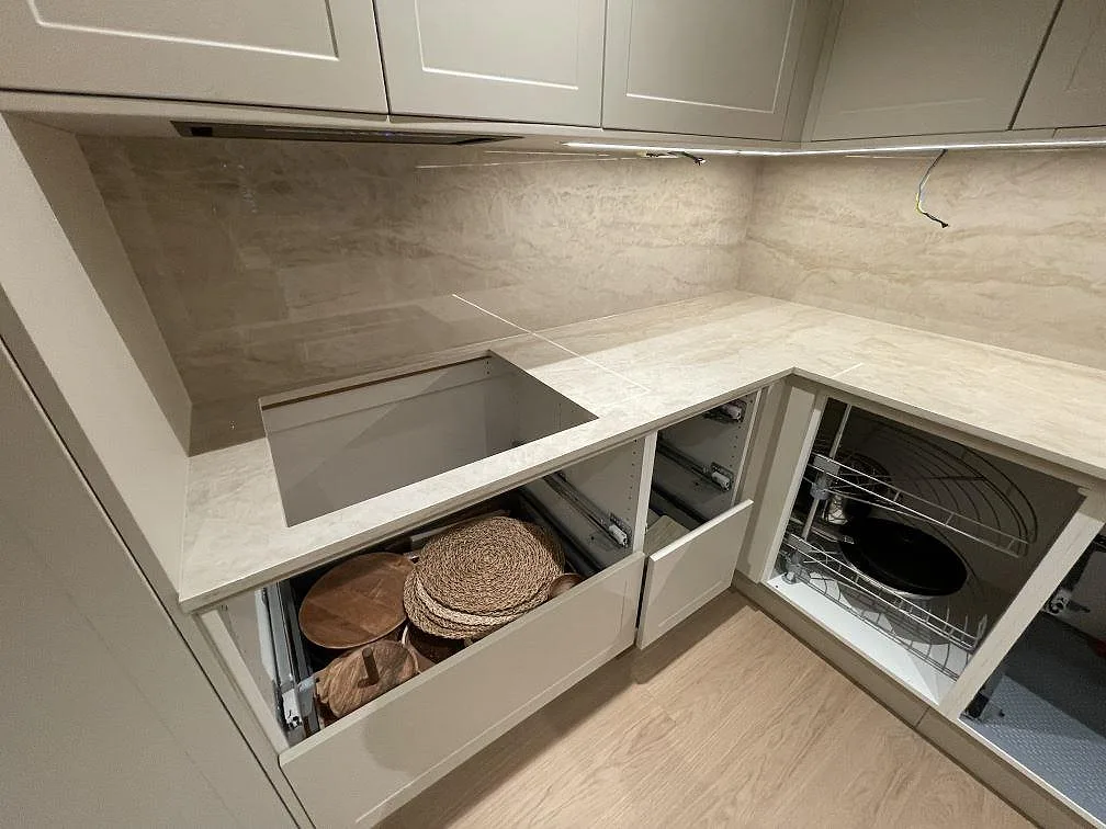Køkkenbordplade i Dekton Arga, Norsborg – billede 7