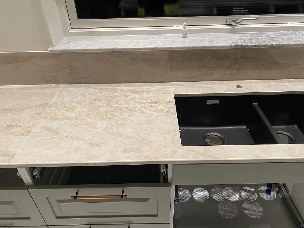Køkkenbordplade i Dekton Arga, Nybro – billede 8